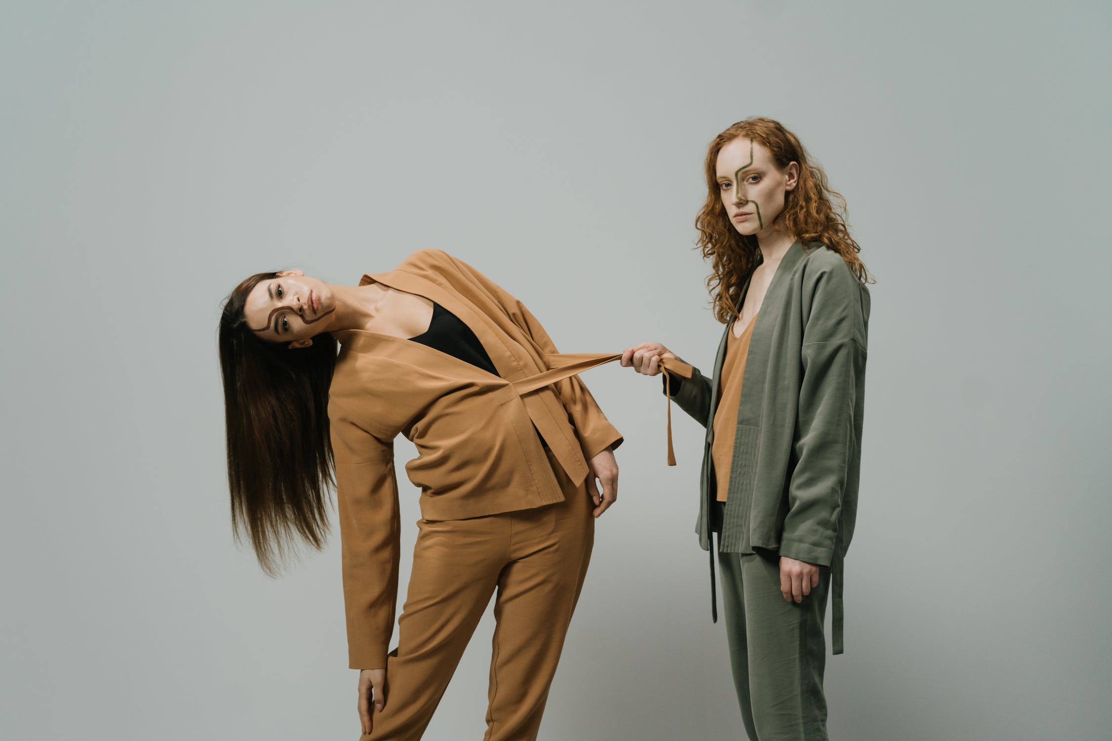 In-depth guide: Un-gendered fashion and unisex clothing brands
