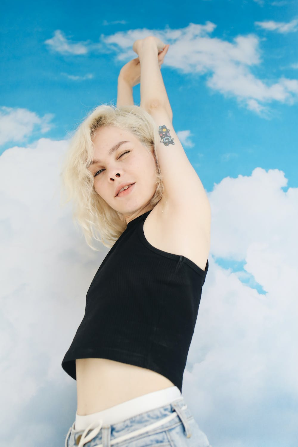 Basic Short Sleeve Scoop Neck Crop Top